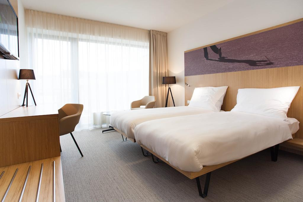 AT THE BEST AGE 1 (SU - FR) - 2 persons / 2 nights AT THE BEST AGE 1 (SU - FR) - 2 persons / 2 nights