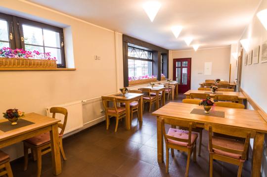 Pension Grand Apartments  ****