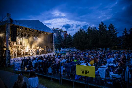 Konzert der Band IMT Smile bei der Sommereröffnung in Bešeňová