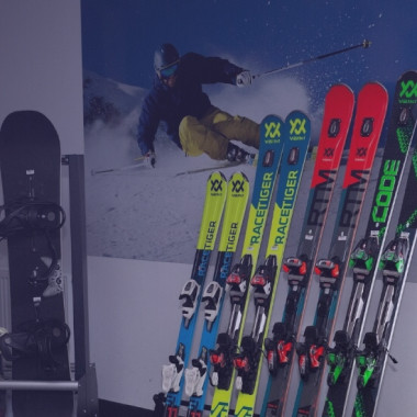 Půjčovna, obchod a lyžařská škola